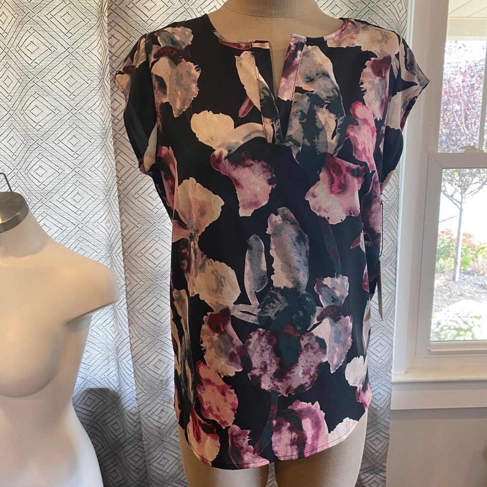 NWT Ivanka Trump Floral Blouse - Picture 4 of 10
